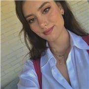 Psicologa con doble mención, ademas de estudiar un bachillerato de ciencias sociales